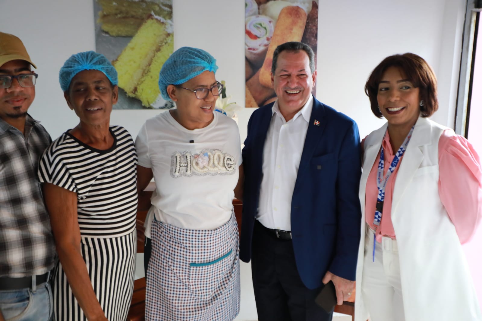 Director de Promipyme visita emprendedora en Gaspar Hernández